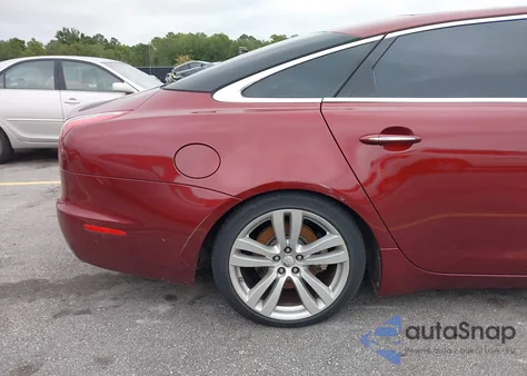 2011 Jaguar Xj Xjl z USA, uszkodzony, nr VIN SAJWA2GB2BLV01887